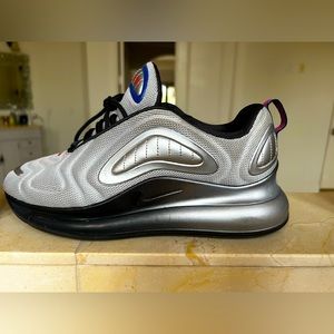 Barely used NIKE 720s, US 7.5
